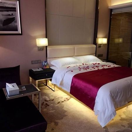 Chengdu Hello Hotel CTU Dış mekan fotoğraf