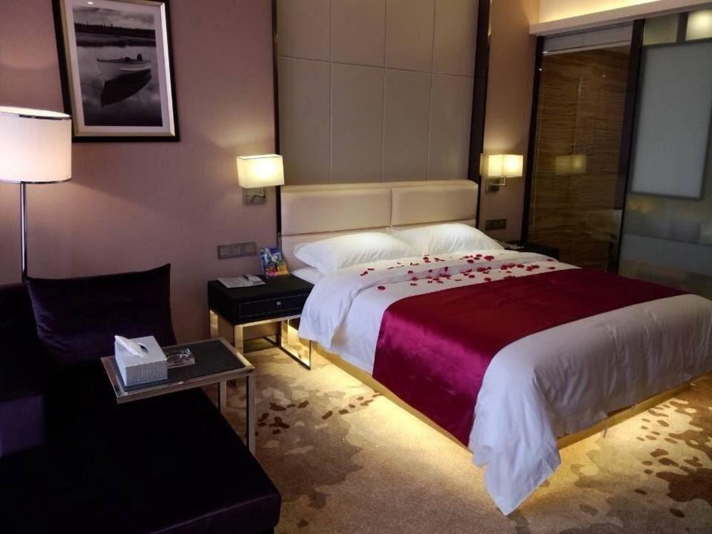 Chengdu Hello Hotel CTU Dış mekan fotoğraf