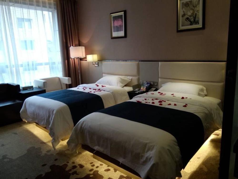 Chengdu Hello Hotel CTU Dış mekan fotoğraf
